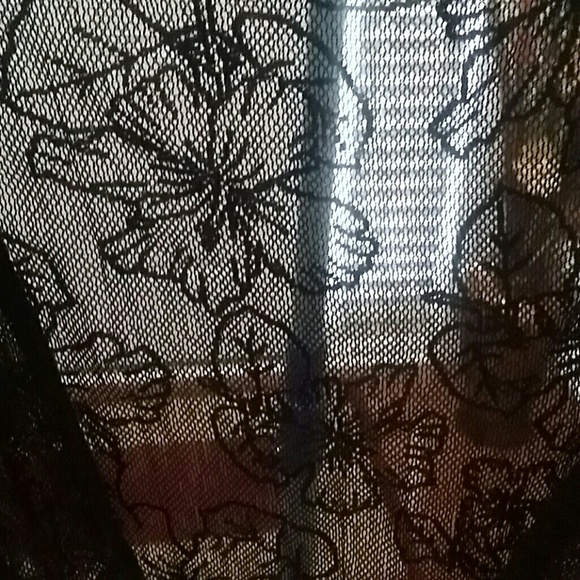 Sheer Swimsuit Coverup floral design - Picture 2 of 3